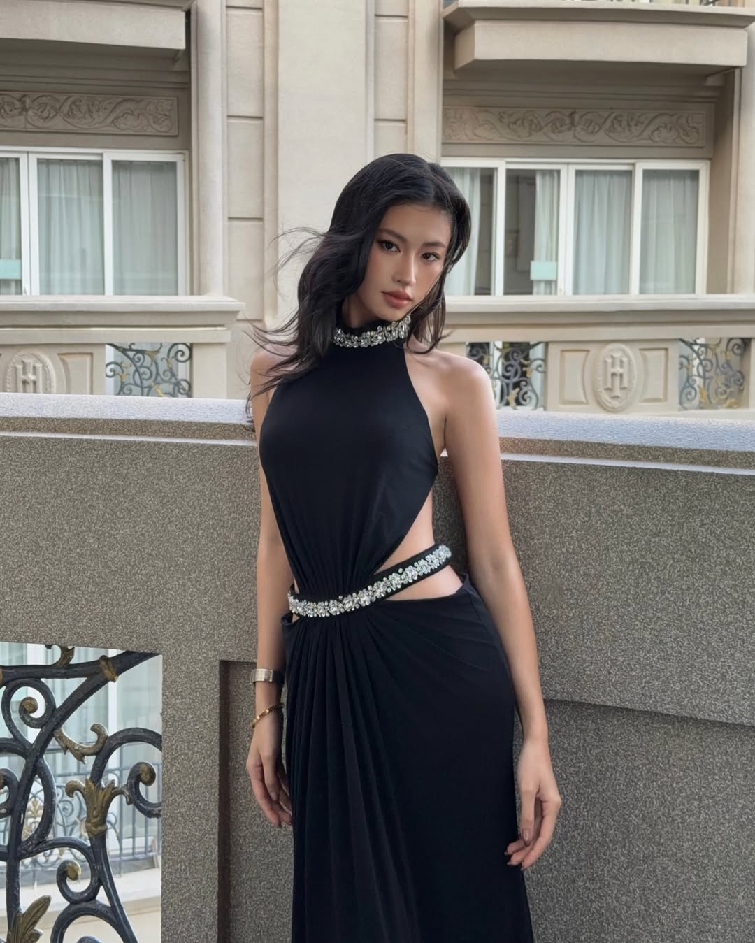 SLOW TURN MAXI DRESS